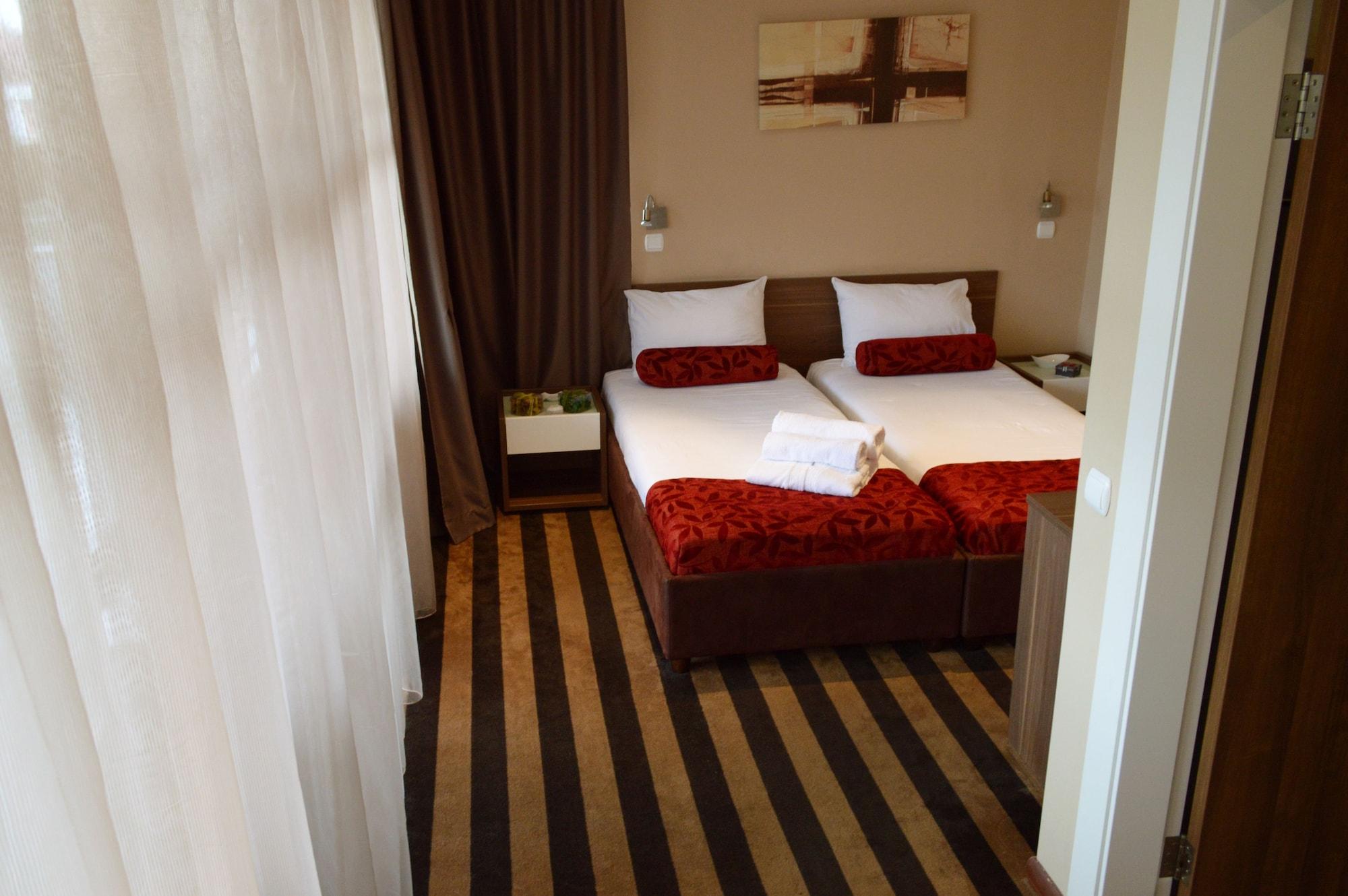 Balkan Hotel Garni Belgrado Exterior foto