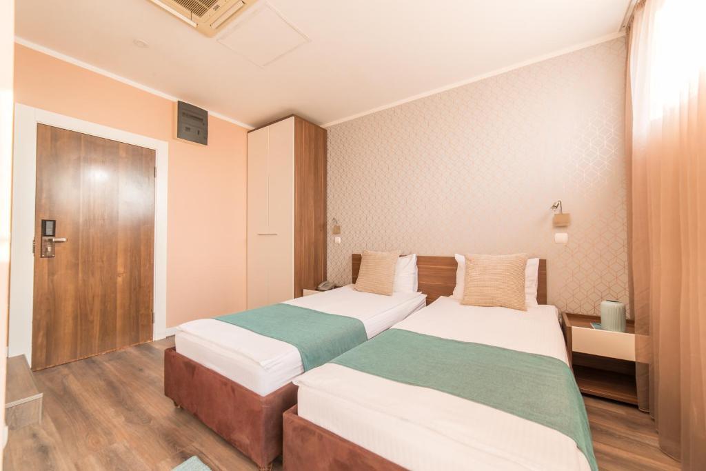Balkan Hotel Garni Belgrado Exterior foto