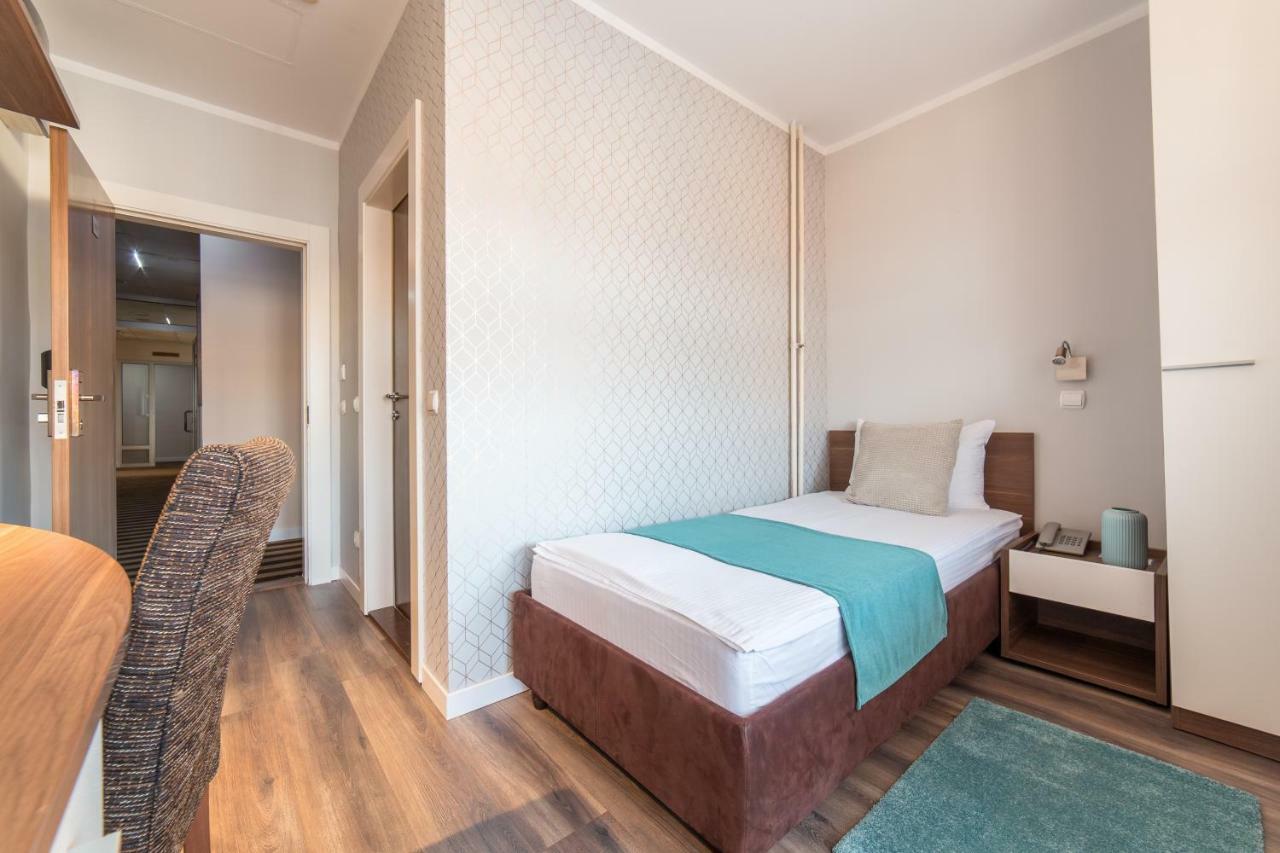 Balkan Hotel Garni Belgrado Exterior foto